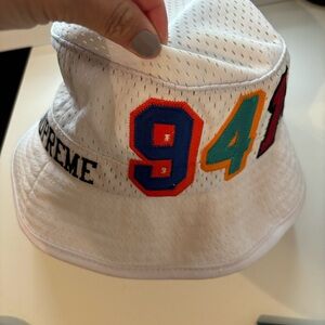 SUPREME WOMENS OR MENS HAT SOLD ON dePop
